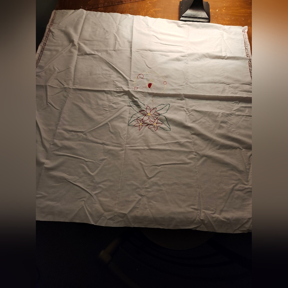 1980's Embroidery Square Tablecloth
